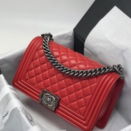 Сумка Chanel BOY красная кожаная