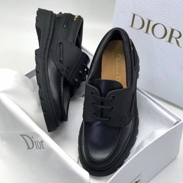 Женские лоферы Christian Dior черные на шнурках