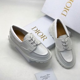 Женские лоферы Christian Dior белые на шнурках