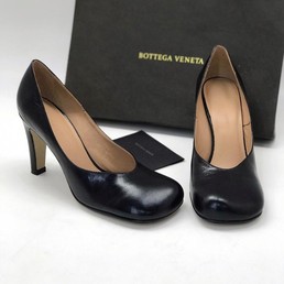 Женские кожаные туфли Bottega Veneta черные