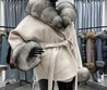 Молочное пальто с мехом финского песца