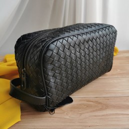 Дорожная косметичка Bottega Veneta черная