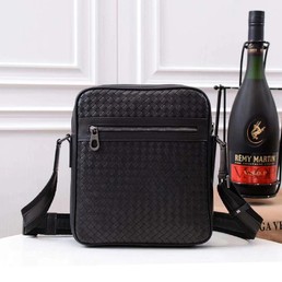 Мужская сумка Bottega Veneta черная 30х27