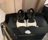 Женские туфли Chanel белые с черным носом