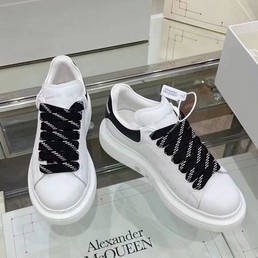 Мужские кроссовки Alexander McQueen белые