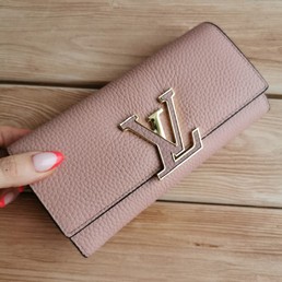 Кошелек кожаный Louis Vuitton розовый 19х10