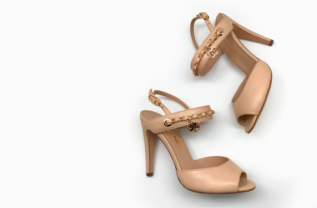 Модные босоножки