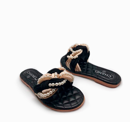 Женские шлепанцы